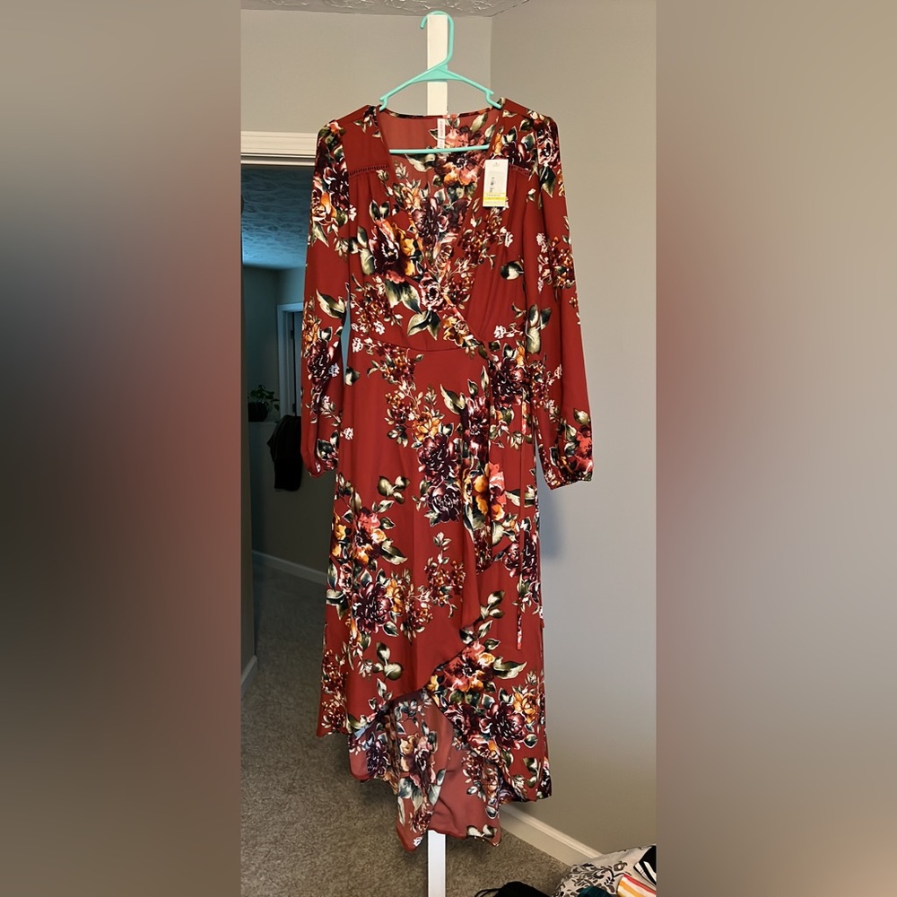 Size small flowered xhiliration dress